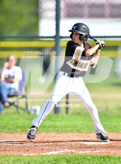 Thumbnail 3 in JV: Comanche @ Millsap photogallery.