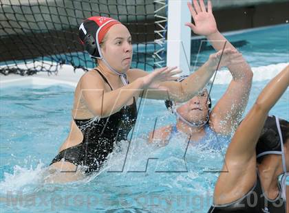 Thumbnail 3 in Villa Park vs Arroyo Grande (Irvine So Cal Championships) photogallery.