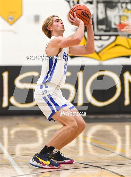 Thumbnail 3 in Carlsbad vs. Rancho Bernardo photogallery.
