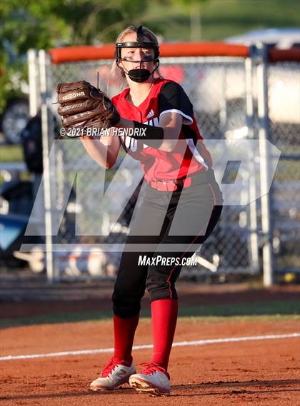 Thumbnail 1 in South Stanly vs. Camden County (NCHSAA 1A Final, Game 1) photogallery.