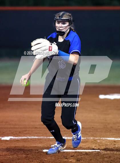 Thumbnail 1 in South Stanly vs. Camden County (NCHSAA 1A Final, Game 1) photogallery.