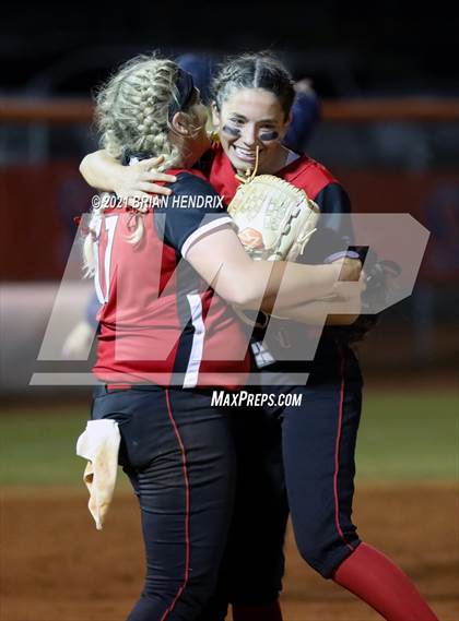 Thumbnail 1 in South Stanly vs. Camden County (NCHSAA 1A Final, Game 1) photogallery.