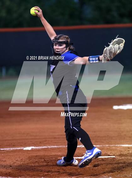 Thumbnail 1 in South Stanly vs. Camden County (NCHSAA 1A Final, Game 1) photogallery.