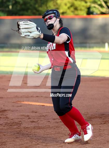 Thumbnail 1 in South Stanly vs. Camden County (NCHSAA 1A Final, Game 1) photogallery.