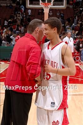 Thumbnail 2 in Mater Dei vs Villa Park (SS DIIAA Final) photogallery.