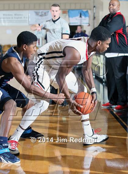 Thumbnail 2 in Florida Air Academy vs. Wayne (City of Palms Classic) photogallery.