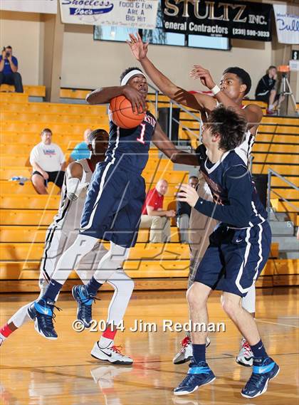 Thumbnail 2 in Florida Air Academy vs. Wayne (City of Palms Classic) photogallery.