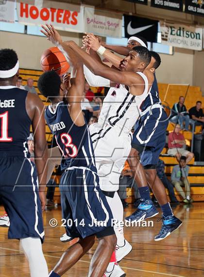 Thumbnail 2 in Florida Air Academy vs. Wayne (City of Palms Classic) photogallery.