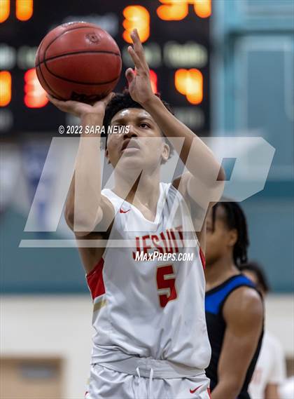Thumbnail 2 in Capital Christian vs. Jesuit (Simply Showdown) photogallery.