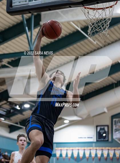 Thumbnail 1 in Capital Christian vs. Jesuit (Simply Showdown) photogallery.