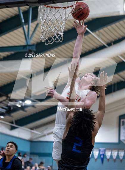 Thumbnail 2 in Capital Christian vs. Jesuit (Simply Showdown) photogallery.