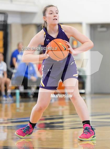 Thumbnail 3 in Caruthers vs. Sunrise Mountain (Nike Tournament of Champions) photogallery.