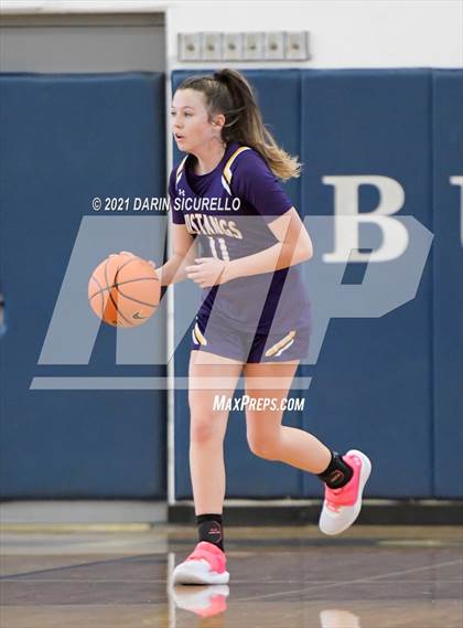 Thumbnail 3 in Caruthers vs. Sunrise Mountain (Nike Tournament of Champions) photogallery.