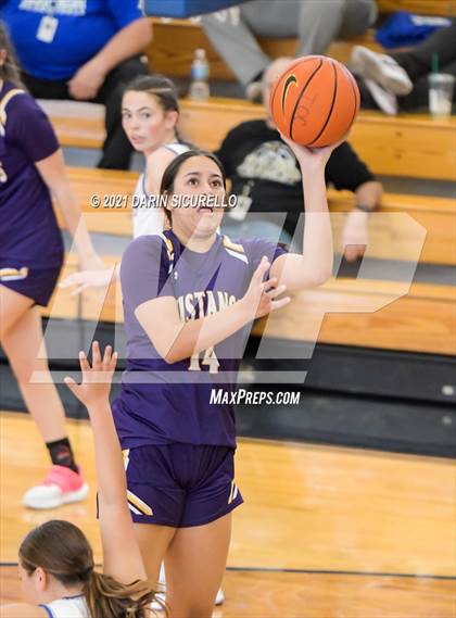 Thumbnail 3 in Caruthers vs. Sunrise Mountain (Nike Tournament of Champions) photogallery.