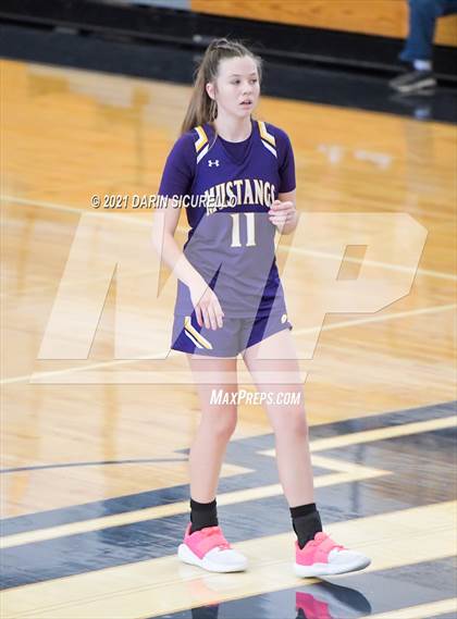 Thumbnail 1 in Caruthers vs. Sunrise Mountain (Nike Tournament of Champions) photogallery.