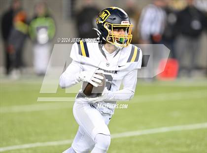 Thumbnail 2 in Archbishop Moeller vs. Olentangy Liberty (OHSAA Division 1 Final) photogallery.