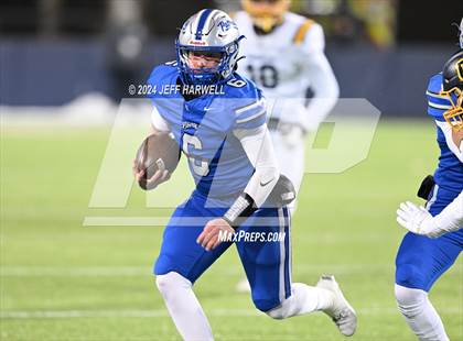 Thumbnail 2 in Archbishop Moeller vs. Olentangy Liberty (OHSAA Division 1 Final) photogallery.