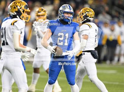 Thumbnail 1 in Archbishop Moeller vs. Olentangy Liberty (OHSAA Division 1 Final) photogallery.