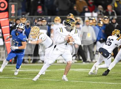 Thumbnail 2 in Archbishop Moeller vs. Olentangy Liberty (OHSAA Division 1 Final) photogallery.