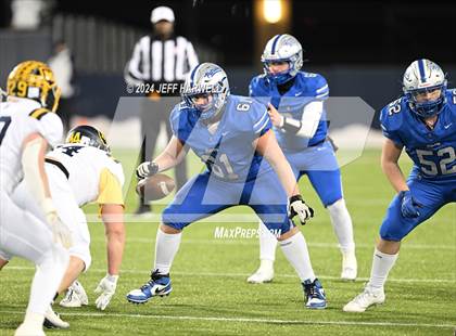 Thumbnail 1 in Archbishop Moeller vs. Olentangy Liberty (OHSAA Division 1 Final) photogallery.