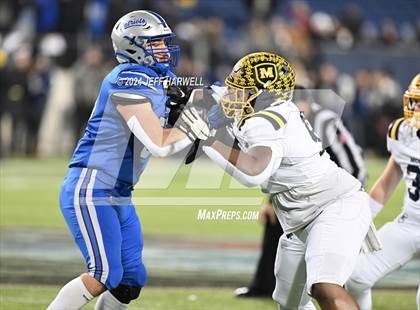Thumbnail 2 in Archbishop Moeller vs. Olentangy Liberty (OHSAA Division 1 Final) photogallery.