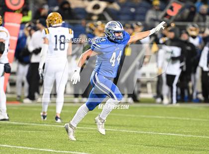 Thumbnail 3 in Archbishop Moeller vs. Olentangy Liberty (OHSAA Division 1 Final) photogallery.