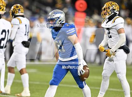 Thumbnail 2 in Archbishop Moeller vs. Olentangy Liberty (OHSAA Division 1 Final) photogallery.