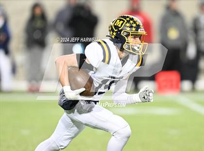 Thumbnail 2 in Archbishop Moeller vs. Olentangy Liberty (OHSAA Division 1 Final) photogallery.
