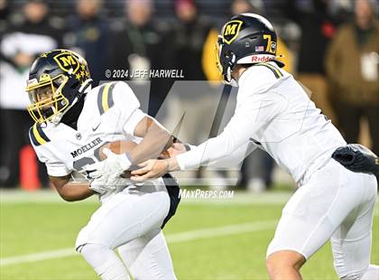 Thumbnail 3 in Archbishop Moeller vs. Olentangy Liberty (OHSAA Division 1 Final) photogallery.