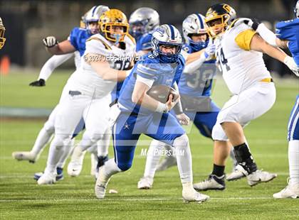 Thumbnail 2 in Archbishop Moeller vs. Olentangy Liberty (OHSAA Division 1 Final) photogallery.