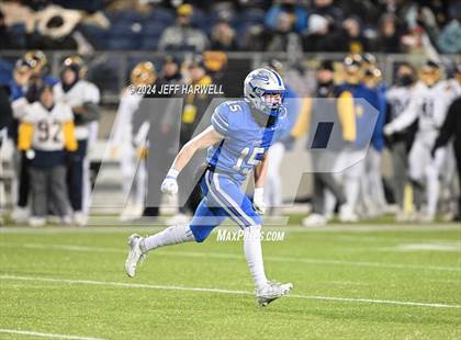 Thumbnail 1 in Archbishop Moeller vs. Olentangy Liberty (OHSAA Division 1 Final) photogallery.
