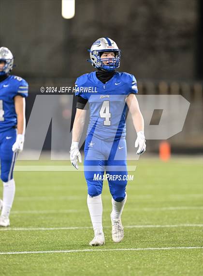 Thumbnail 2 in Archbishop Moeller vs. Olentangy Liberty (OHSAA Division 1 Final) photogallery.