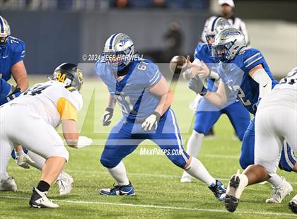 Thumbnail 3 in Archbishop Moeller vs. Olentangy Liberty (OHSAA Division 1 Final) photogallery.