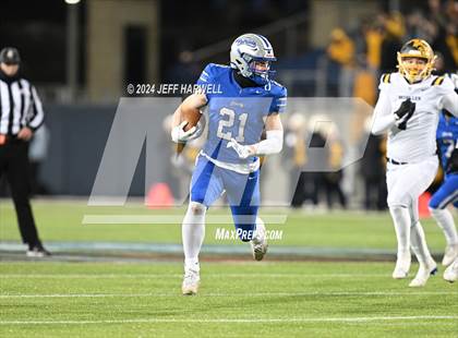Thumbnail 3 in Archbishop Moeller vs. Olentangy Liberty (OHSAA Division 1 Final) photogallery.