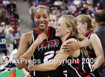 Thumbnail 3 in Troy vs. Cardondelet (CIF State D2 Final) photogallery.