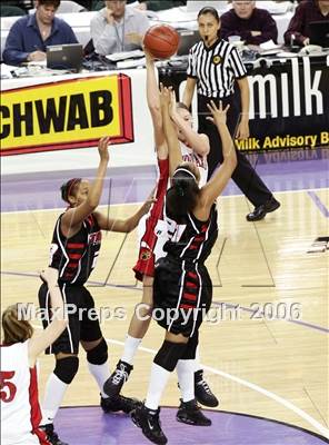 Thumbnail 1 in Troy vs. Cardondelet (CIF State D2 Final) photogallery.