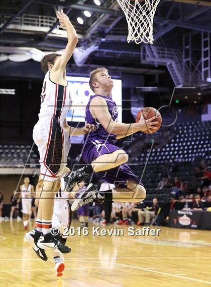 Thumbnail 3 in Holly vs. Cheraw  (CHSAA 1A Quarterfinal) photogallery.