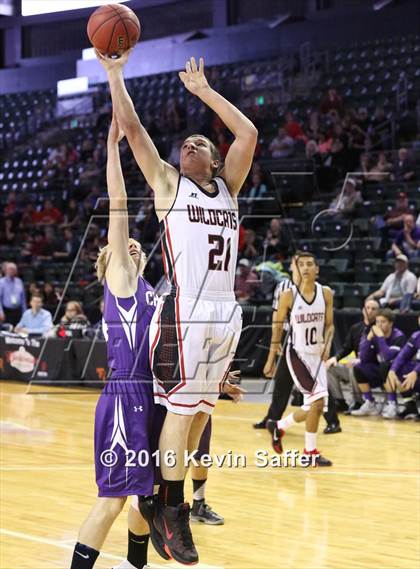 Thumbnail 2 in Holly vs. Cheraw  (CHSAA 1A Quarterfinal) photogallery.