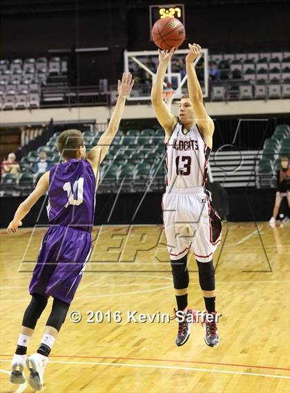Thumbnail 2 in Holly vs. Cheraw  (CHSAA 1A Quarterfinal) photogallery.
