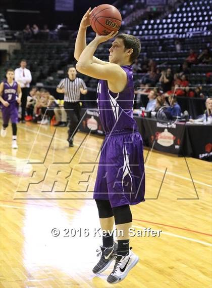 Thumbnail 3 in Holly vs. Cheraw  (CHSAA 1A Quarterfinal) photogallery.
