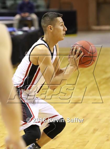 Thumbnail 3 in Holly vs. Cheraw  (CHSAA 1A Quarterfinal) photogallery.