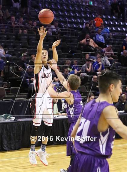 Thumbnail 2 in Holly vs. Cheraw  (CHSAA 1A Quarterfinal) photogallery.