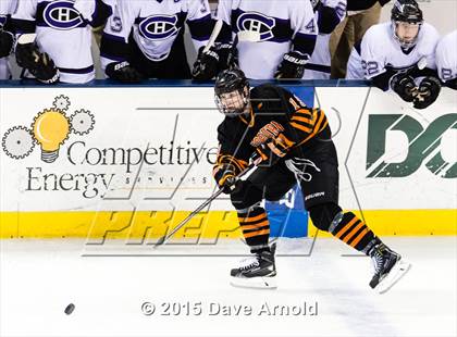 Thumbnail 3 in Woburn Memorial vs Springfield Cathedral (MIAA Super 8 Game 1) photogallery.
