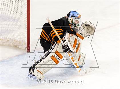 Thumbnail 3 in Woburn Memorial vs Springfield Cathedral (MIAA Super 8 Game 1) photogallery.