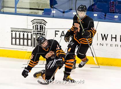 Thumbnail 3 in Woburn Memorial vs Springfield Cathedral (MIAA Super 8 Game 1) photogallery.