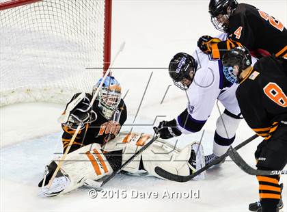 Thumbnail 3 in Woburn Memorial vs Springfield Cathedral (MIAA Super 8 Game 1) photogallery.