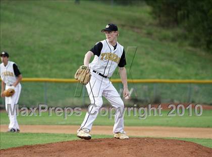 Thumbnail 2 in Western Alamance @ Chapel Hill (NCHSAA 3A Playoffs) photogallery.