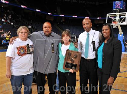 Thumbnail 1 in Long Beach Poly vs. Canyon Springs (CIF SoCal Regional D1 Final) photogallery.