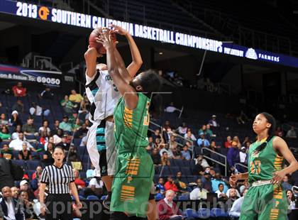 Thumbnail 2 in Long Beach Poly vs. Canyon Springs (CIF SoCal Regional D1 Final) photogallery.