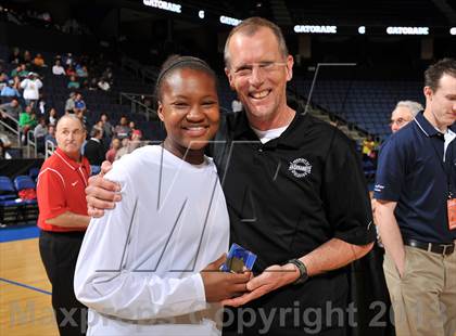 Thumbnail 3 in Long Beach Poly vs. Canyon Springs (CIF SoCal Regional D1 Final) photogallery.